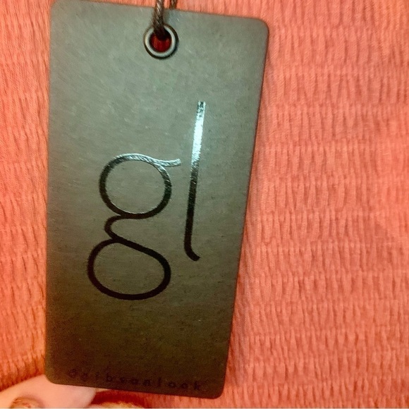 NWT Top XS Salmon Colored GibsonLook Waffled Crepe-like Fabric Asymmetrical Top - Picture 8 of 16